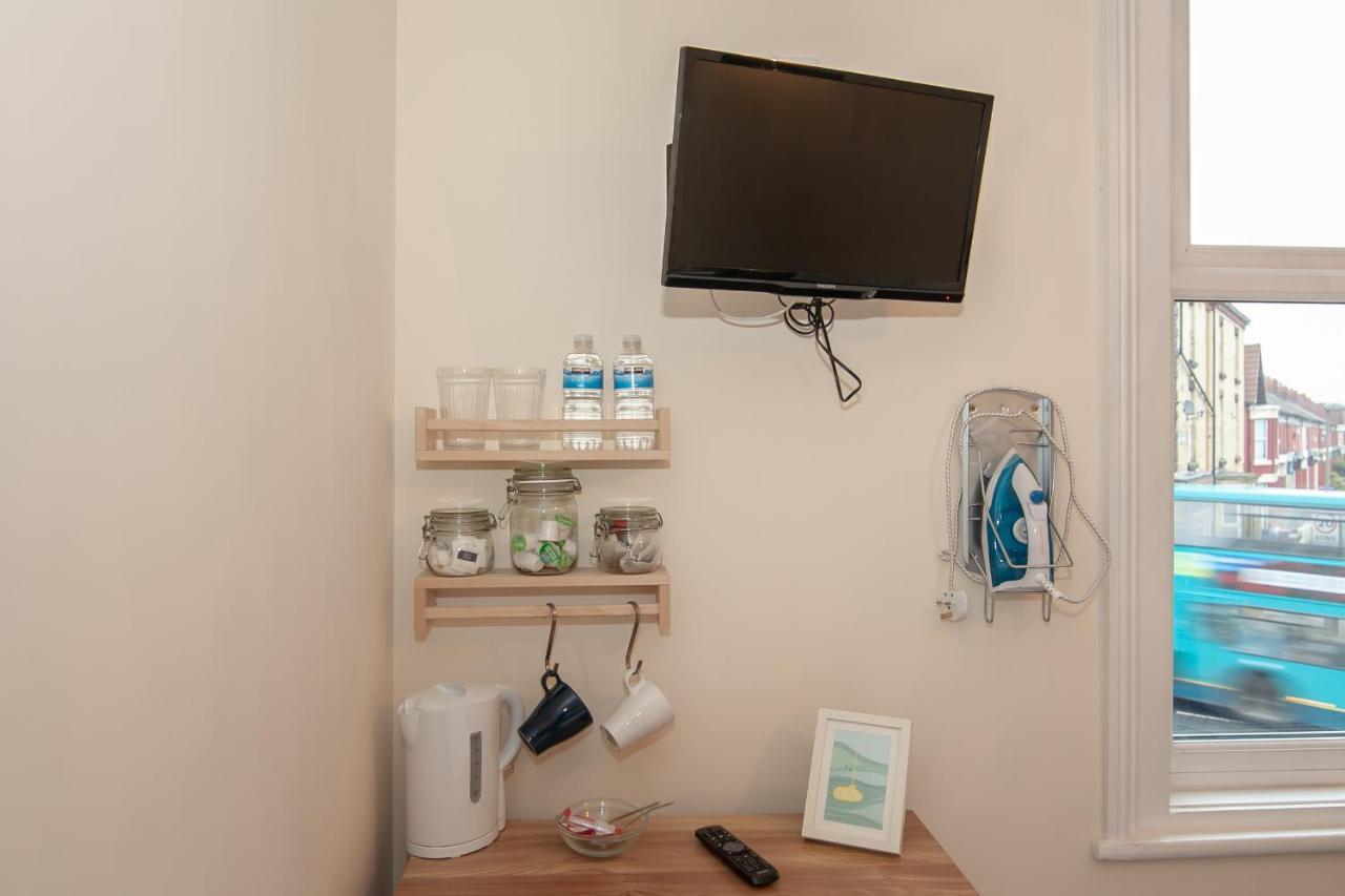 Casa Fresa Franks Serviced Accommodation ลิเวอร์พูล ภายนอก รูปภาพ