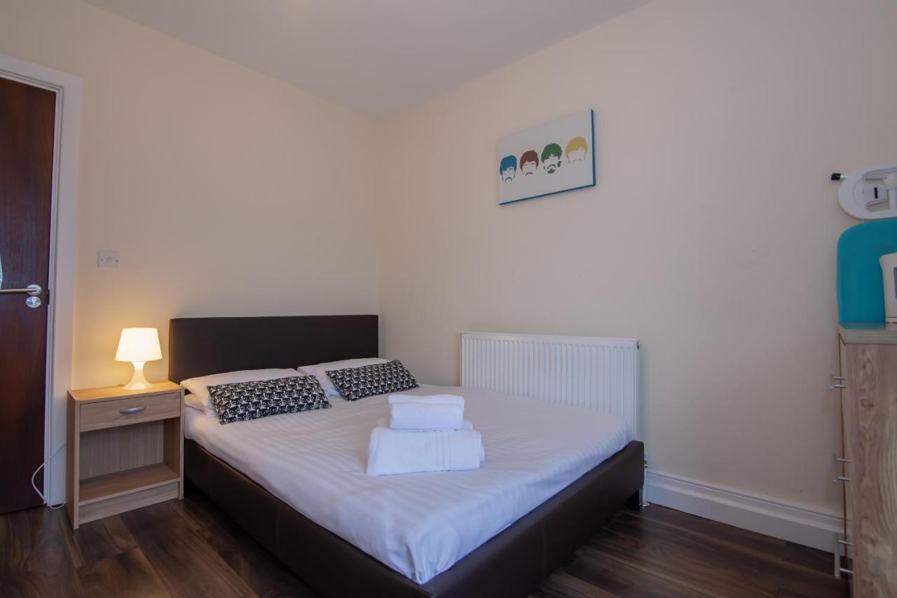Casa Fresa Franks Serviced Accommodation ลิเวอร์พูล ภายนอก รูปภาพ