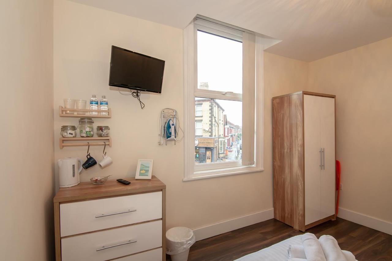 Casa Fresa Franks Serviced Accommodation ลิเวอร์พูล ภายนอก รูปภาพ