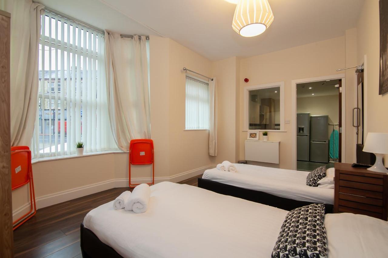 Casa Fresa Franks Serviced Accommodation ลิเวอร์พูล ภายนอก รูปภาพ