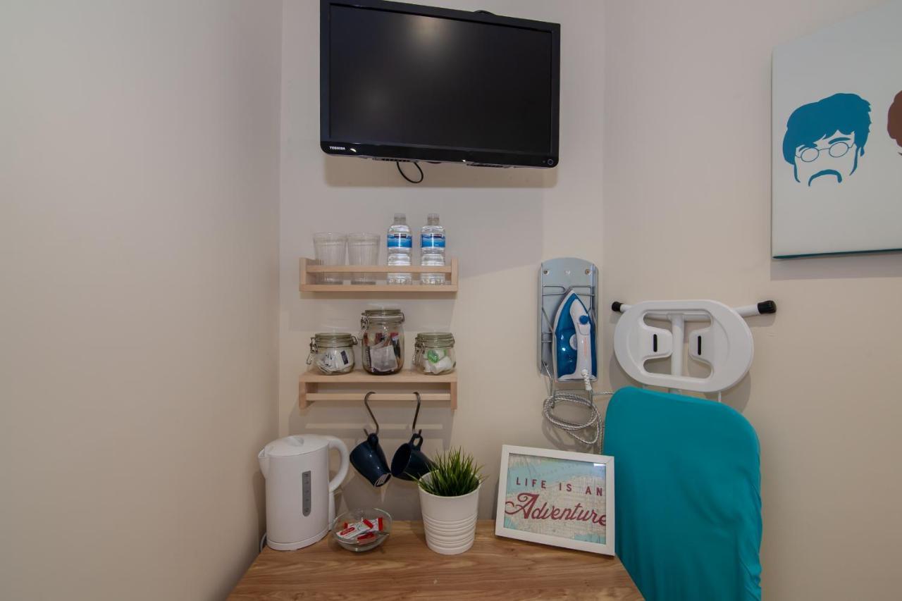 Casa Fresa Franks Serviced Accommodation ลิเวอร์พูล ภายนอก รูปภาพ