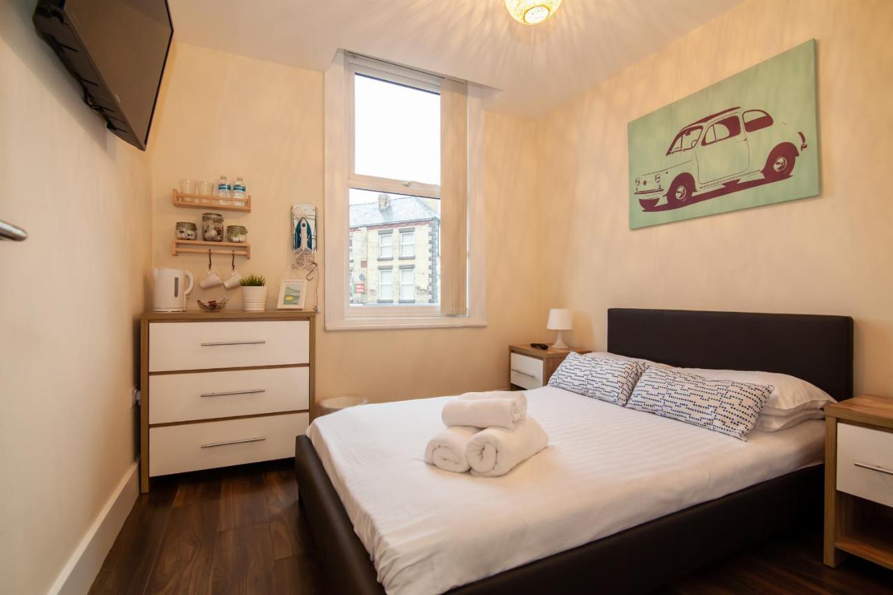 Casa Fresa Franks Serviced Accommodation ลิเวอร์พูล ภายนอก รูปภาพ