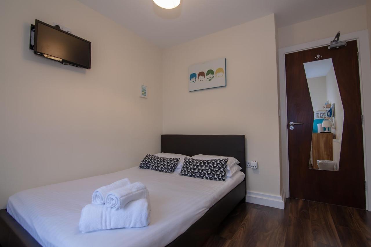 Casa Fresa Franks Serviced Accommodation ลิเวอร์พูล ภายนอก รูปภาพ