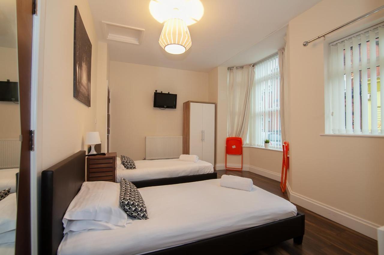 Casa Fresa Franks Serviced Accommodation ลิเวอร์พูล ภายนอก รูปภาพ