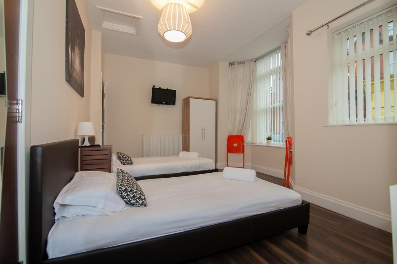 Casa Fresa Franks Serviced Accommodation ลิเวอร์พูล ภายนอก รูปภาพ